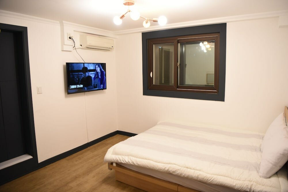 Фото Namsan Forest Myeongdong Station