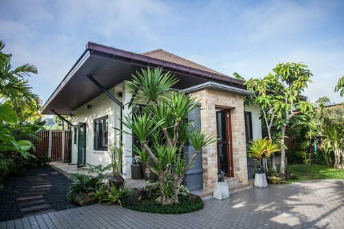 Baan Pinya Executive Bungalow