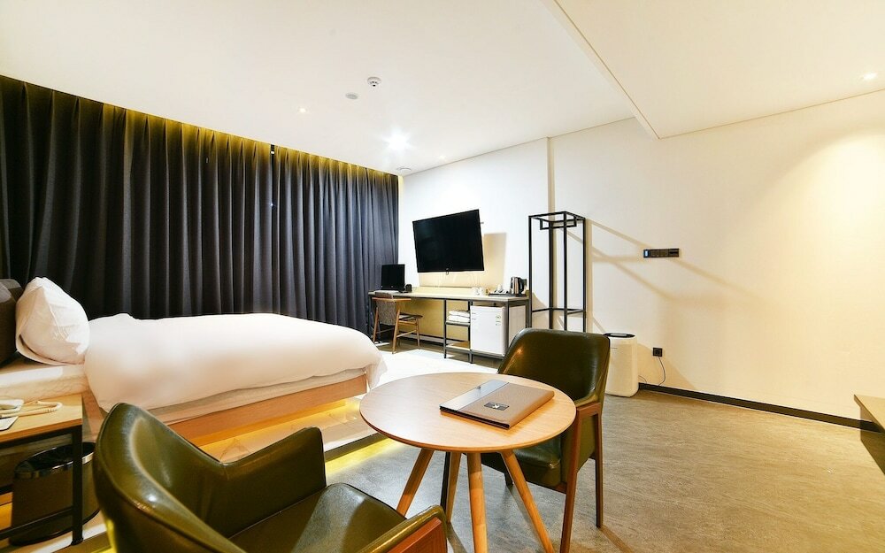 Фото Yeosu K-boutique Hotel