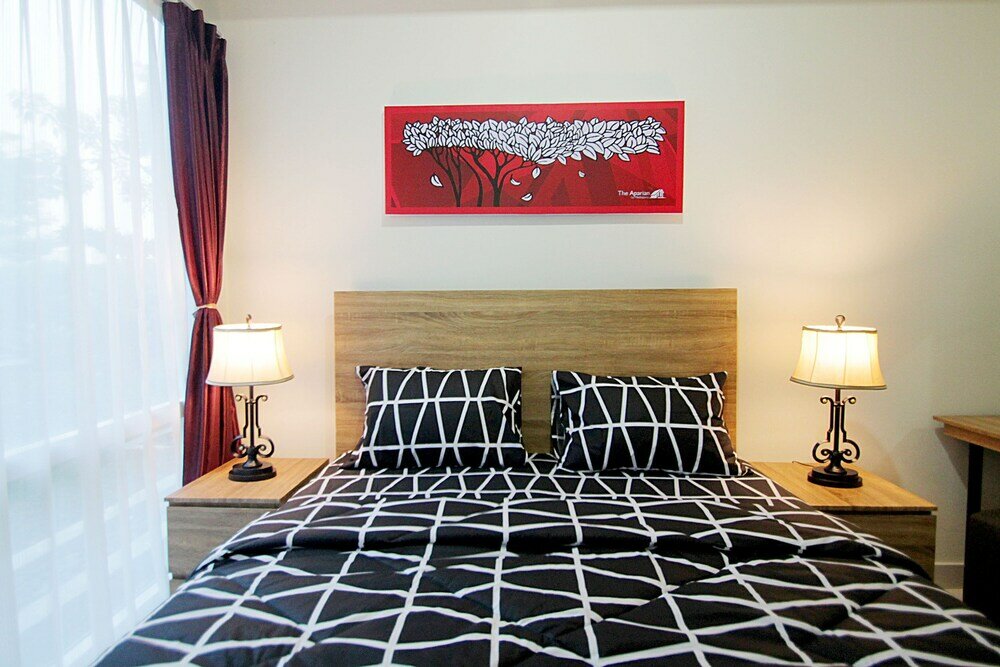 Фото Puri Mansion Apartment