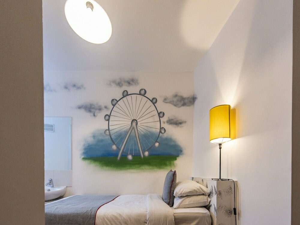 Фото Camden BnB Hotel