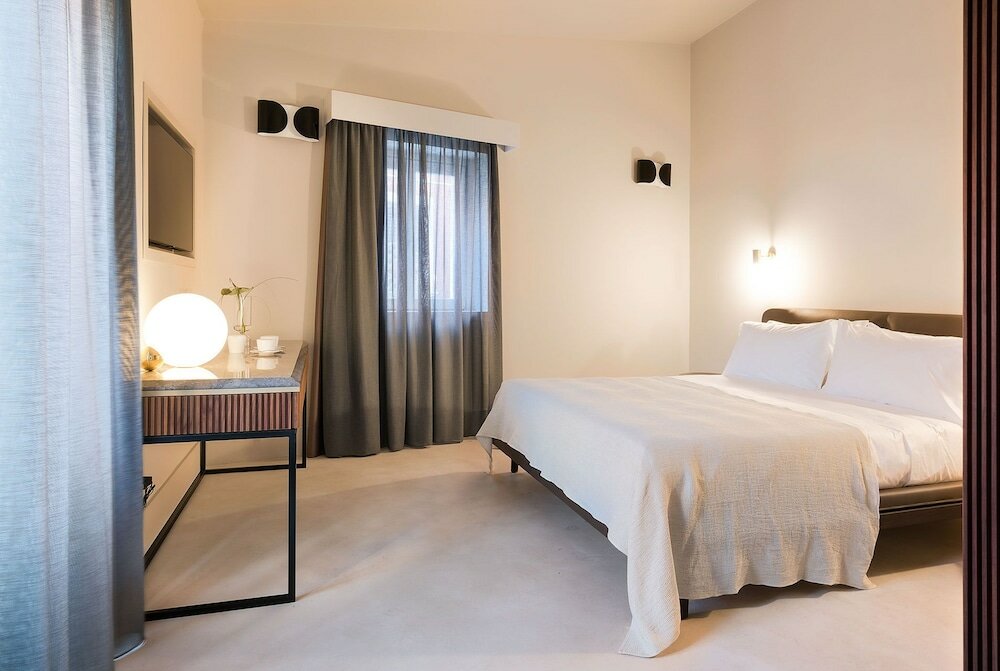 Фото Byssus Suites