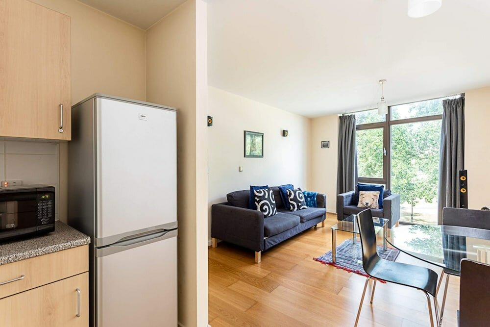 Фото Modern 1 Bedroom Apartment in West London