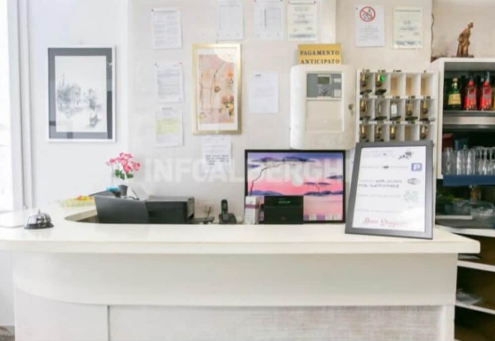 Фото Hotel Silvana Beach