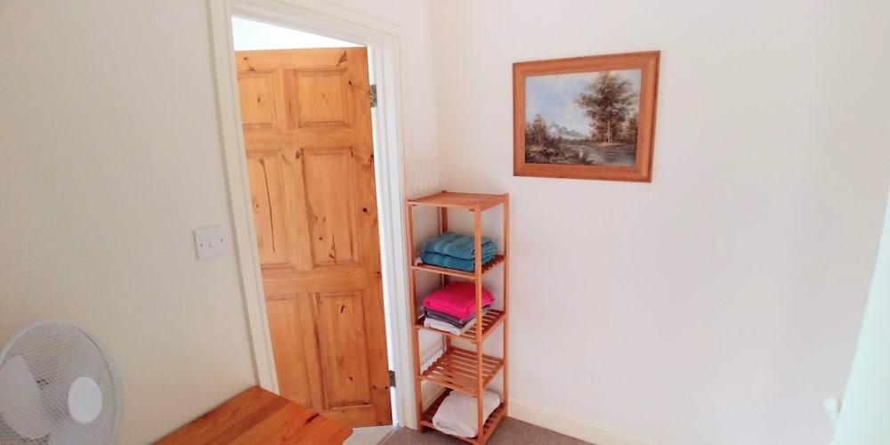 Фото Spacious 3-bedroom House With Superfast Wi-fi