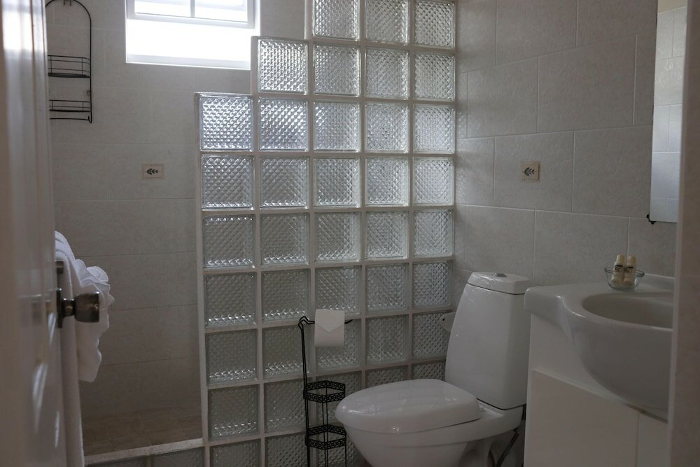 Фото Ginger Lily 2-bed Suite at Sungold House Barbados