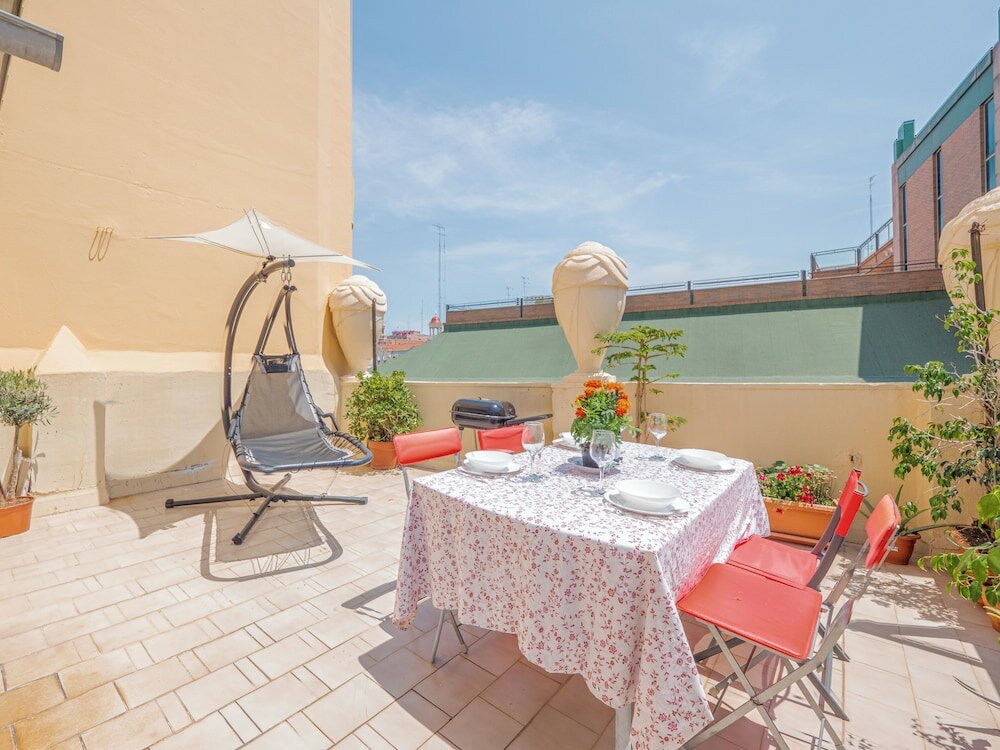 Фото Atico de lujo plaza ayuntamiento pet friendly