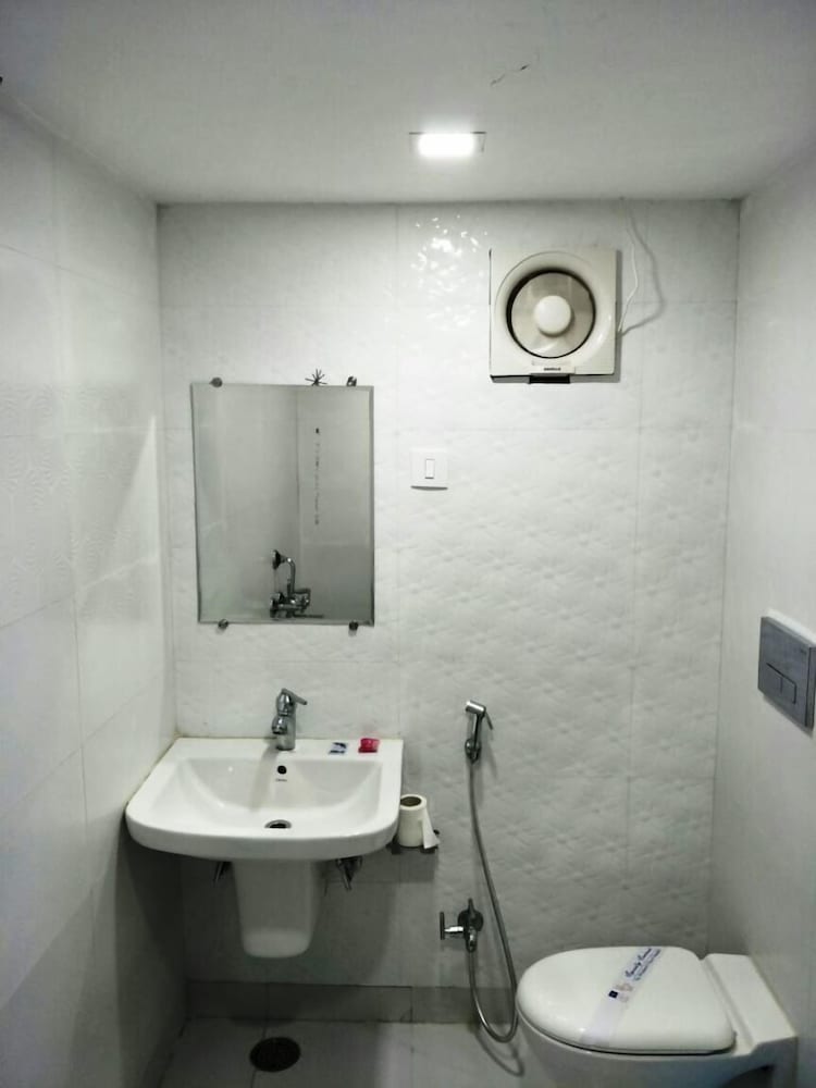 Фото Hotel Mandakini Lush