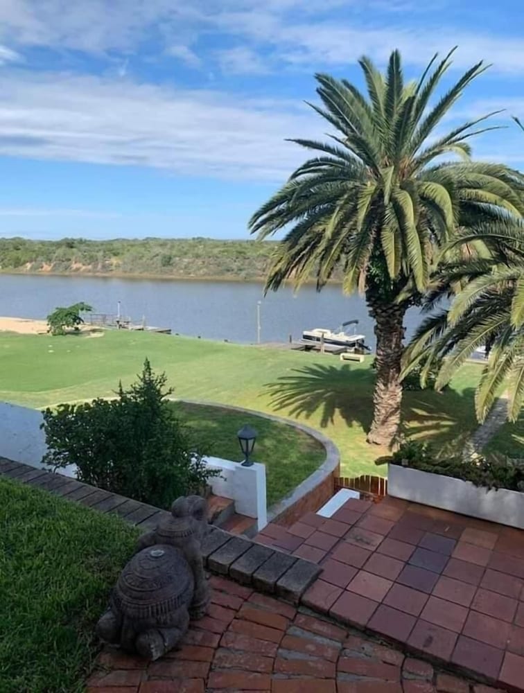 Фото Addo Riverside Villa