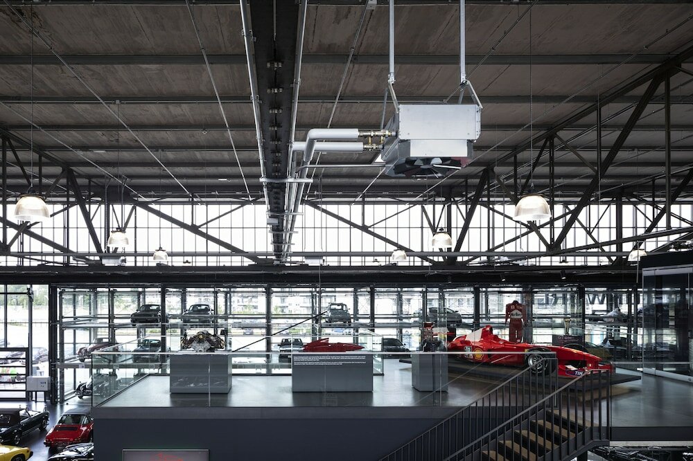 Фото V8 Hotel Köln