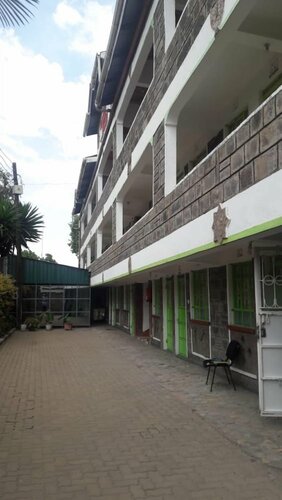 Гостиница Marlin Guest Resort в Накуру