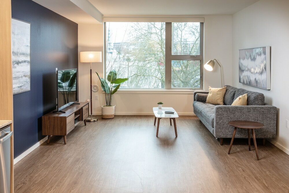 Фото Domicile Suites at Venn on Main