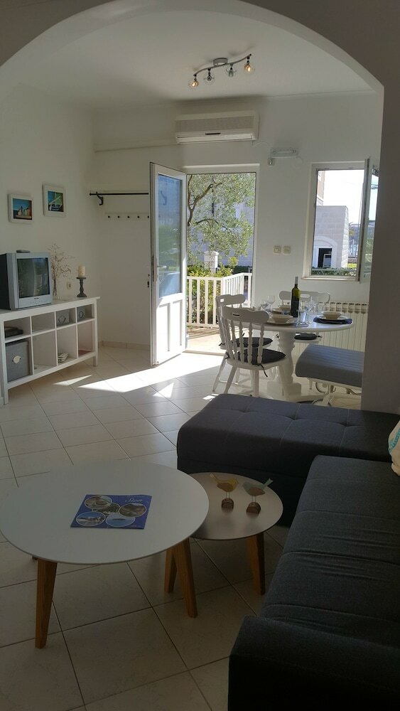 Фото Holiday home Slade - In Ston