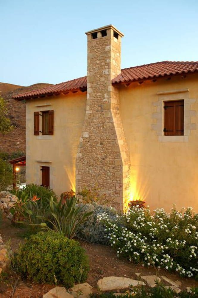 Фото Villa Patriko Lux villa with pool next to Balos