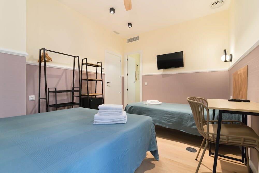 Фото Hostal Evoke Madrid