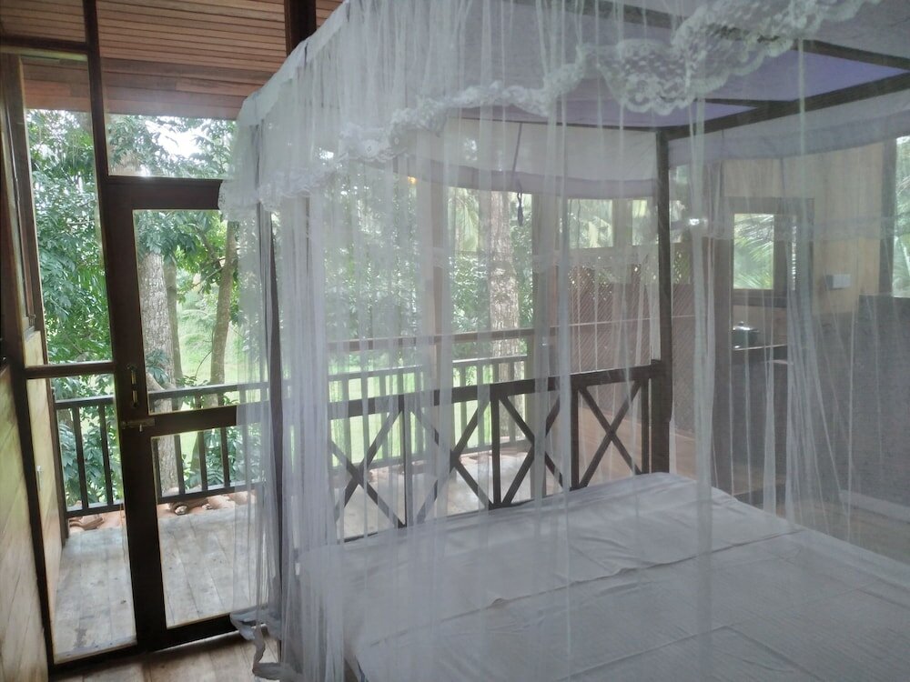 Фото Green Herbal Ayurvedic Eco-Chalets