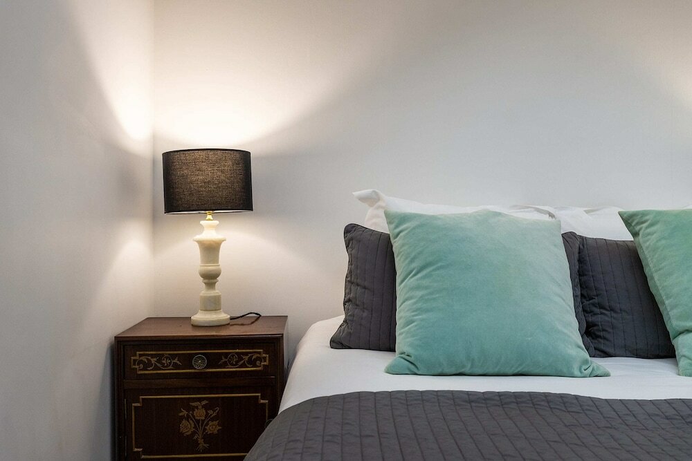 Фото Bright Tower Bridge Nest