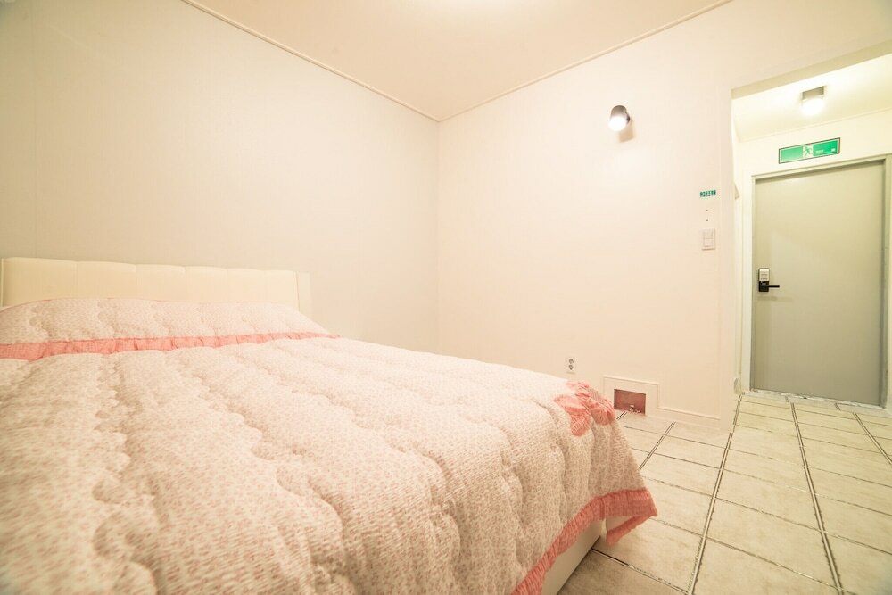 Фото Yeosu Party Motel and Guest House