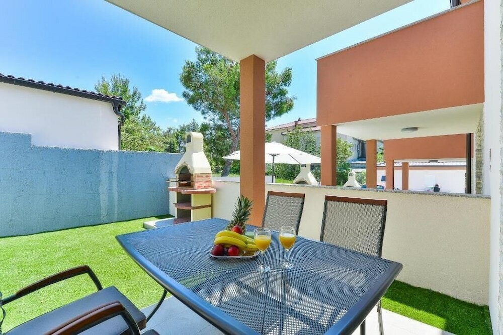 Фото Cascade villas with private garden and jacuzzi