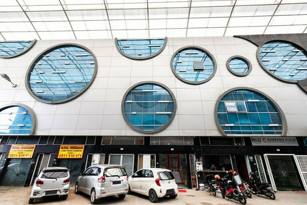 Hotel RedDoorz Plus @ Centrium Katamso Medan, Medan, photo