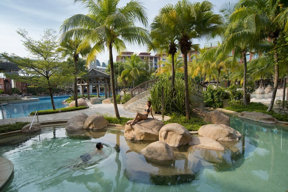 Фото Resorts World Sentosa - Hard Rock Hotel