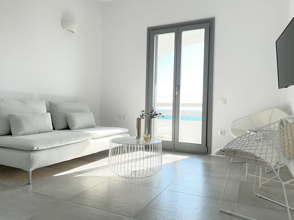 Фото Alexander Suites