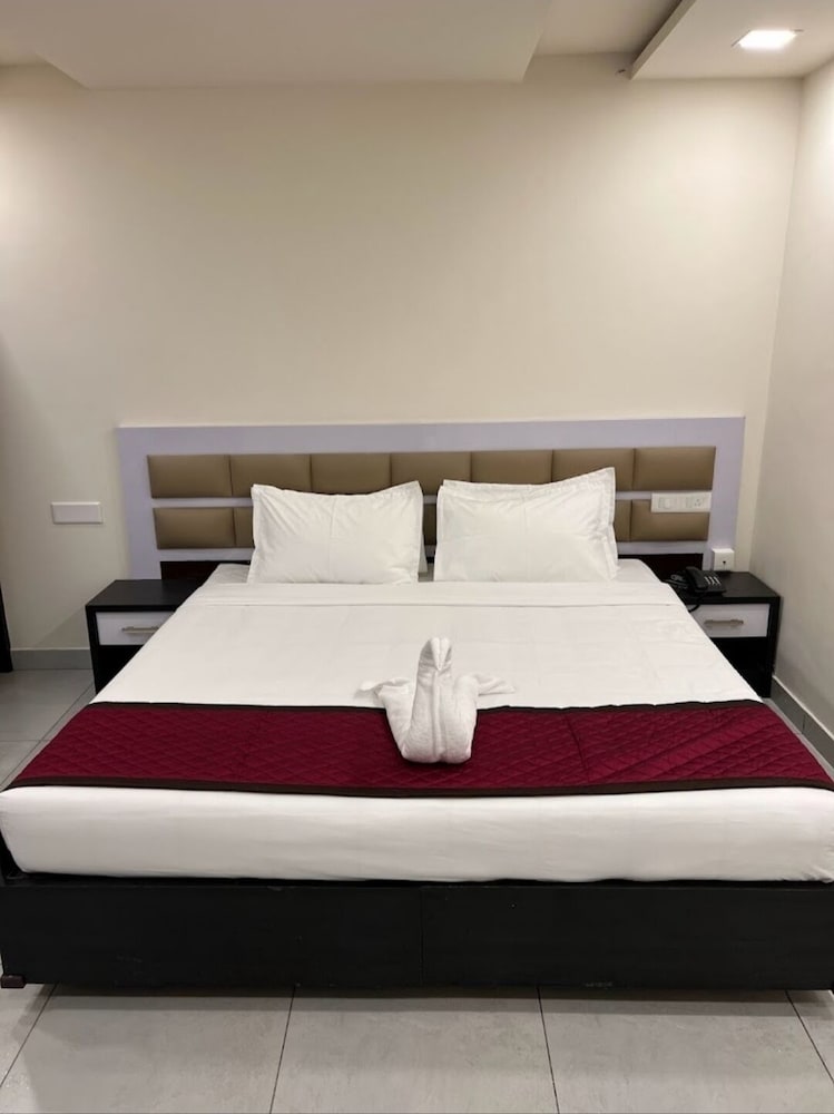 Фото Clarks Inn Express Sirkazhi