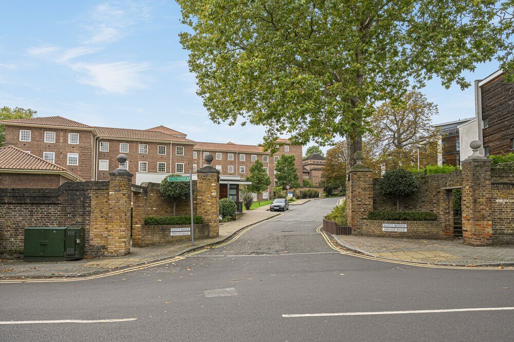Фото Peaceful Putney Apartment by Underthedoormat