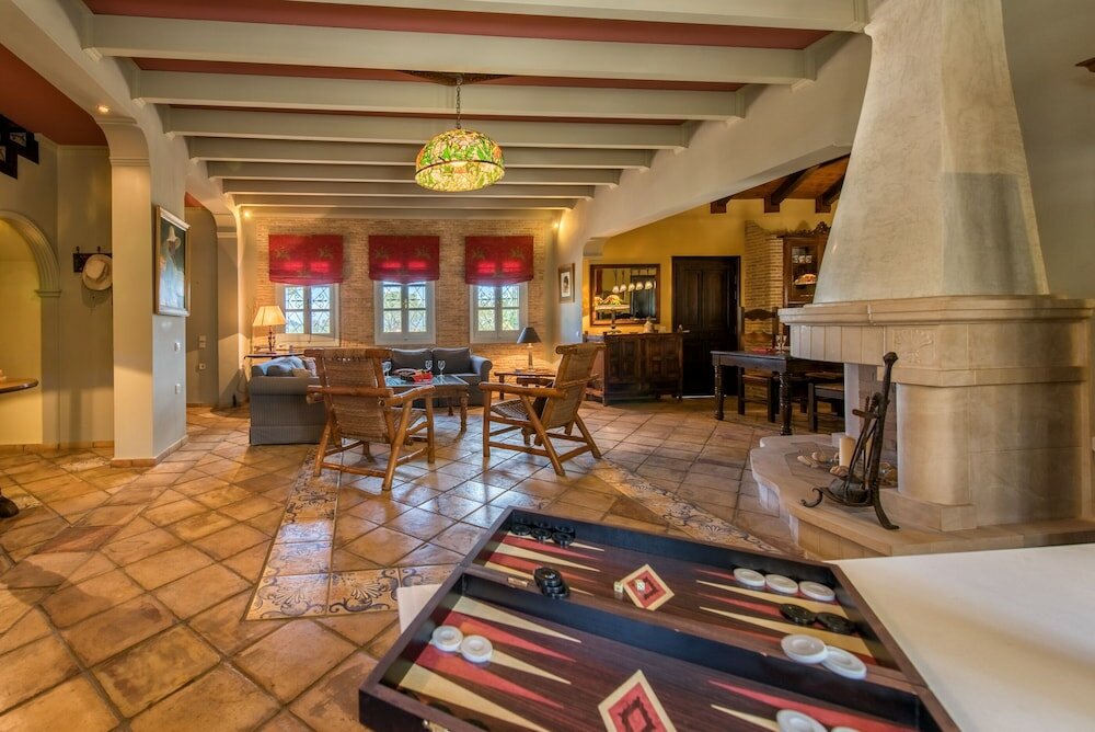 Фото Sarakino The House of Literature