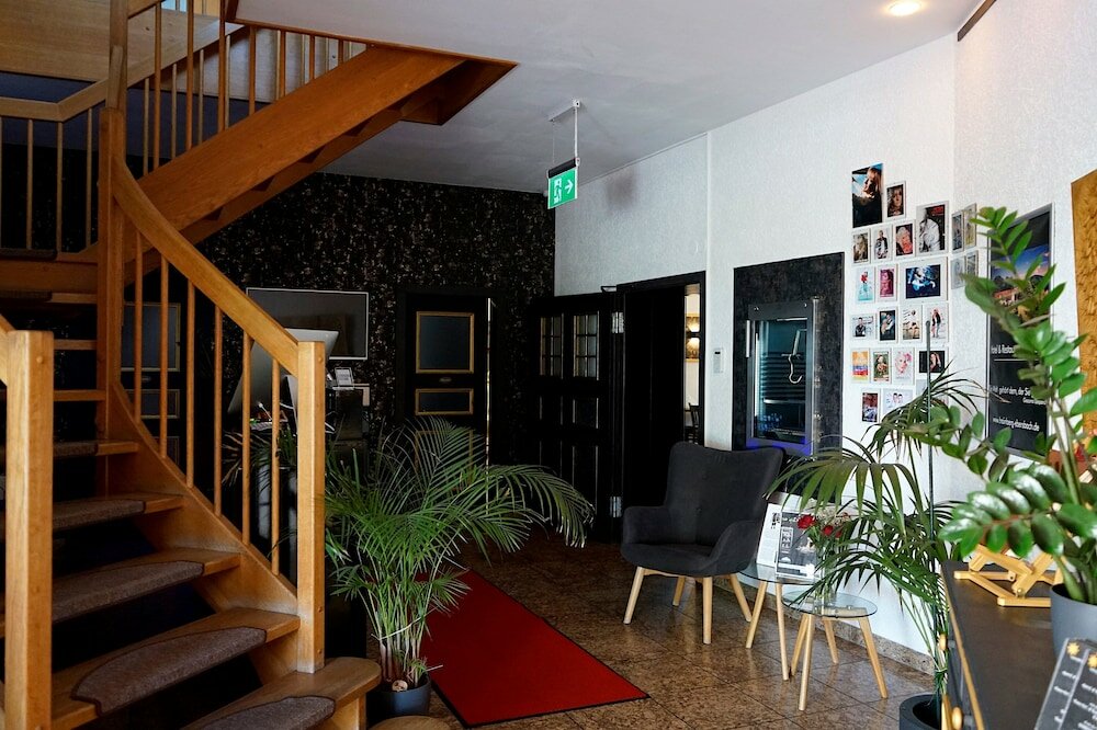 Фото Hotel und Restaurant Hainberg Ug