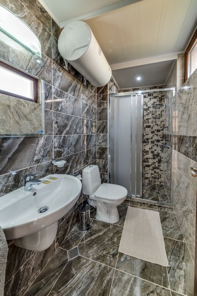 Фото Apartcomplex Golden Bay