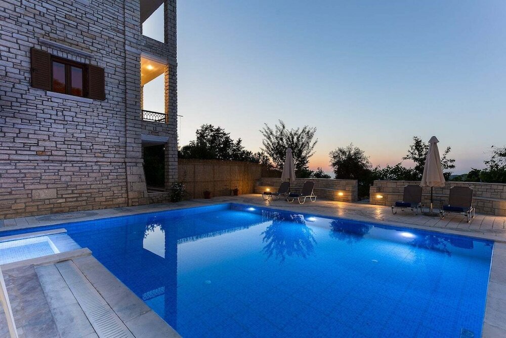 Фото Peacefull Stone-Built Villa