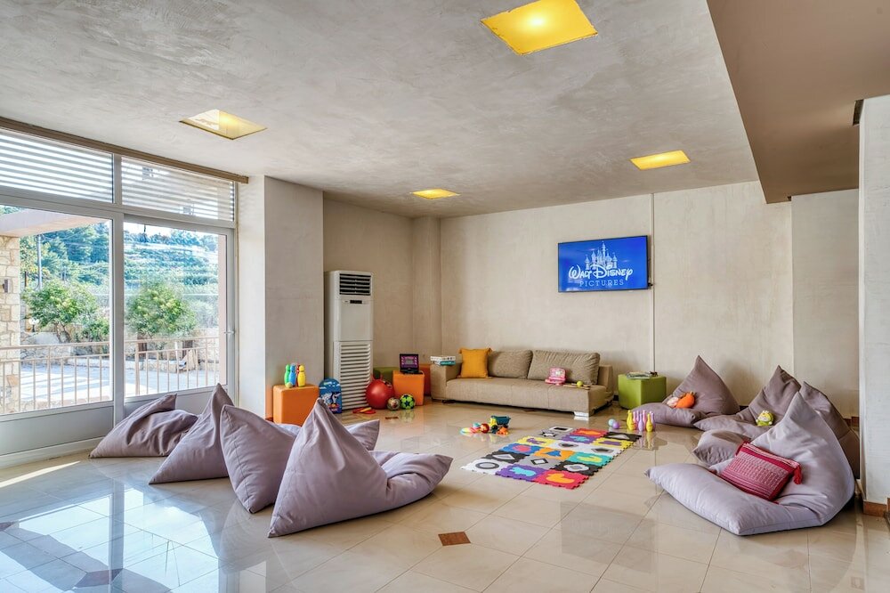 Фото Black and White Boho Resort