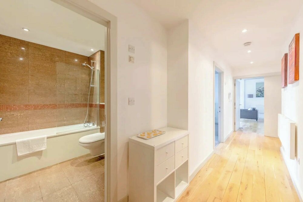 Фото Beautiful & Bright 2bd Flat - Dalston!