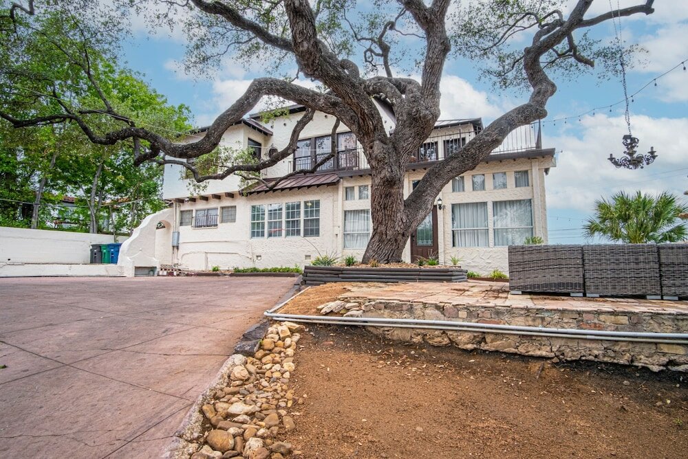 Фото Splash Into Vacation 6br Home w Pool & Waterslide