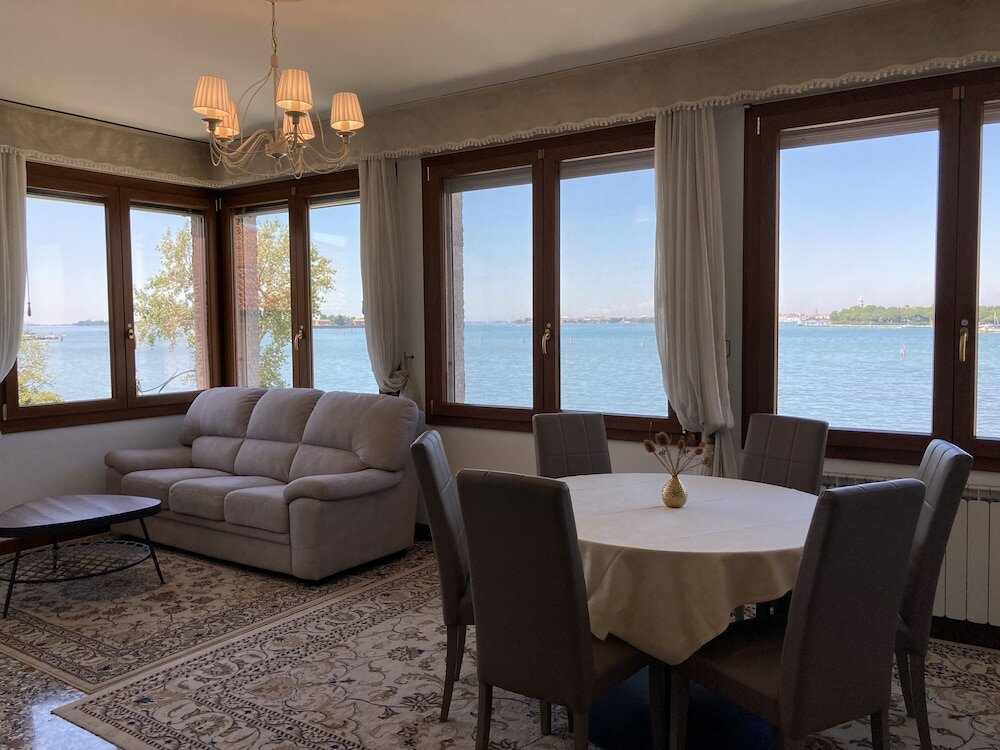 Фото Oasis Lagoon