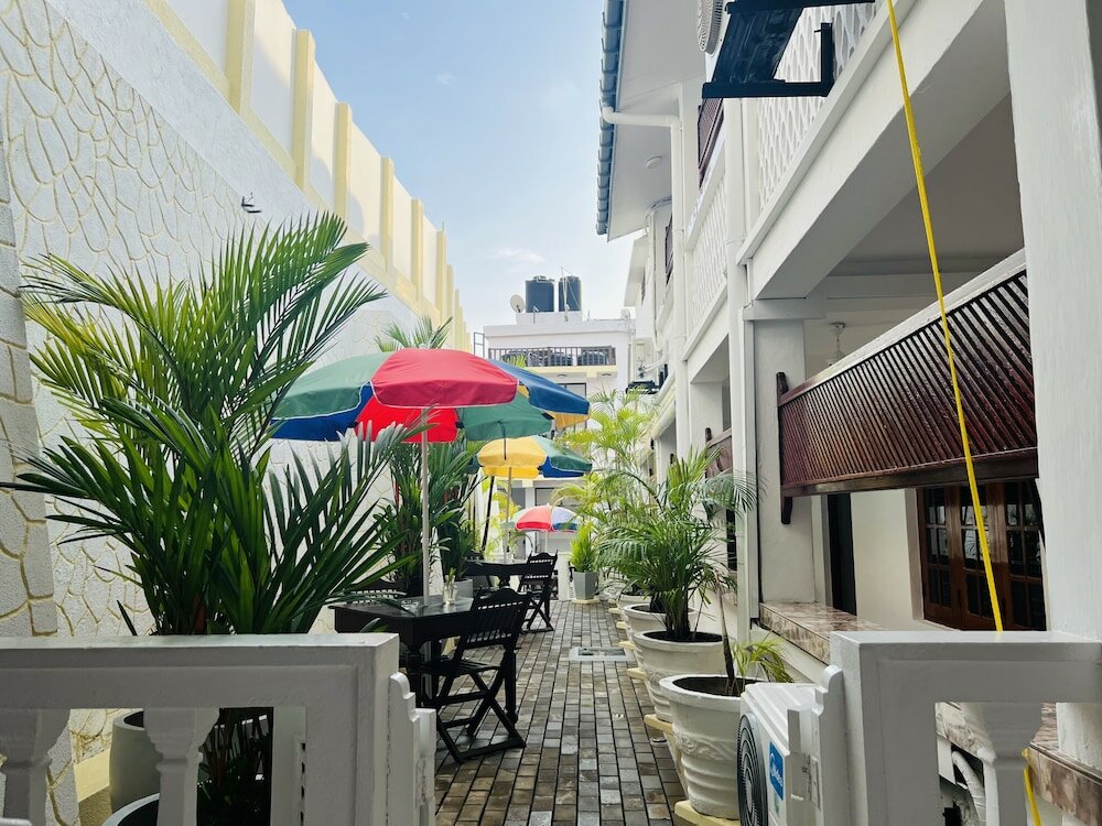 Фото New Old Dutch House - Galle Fort