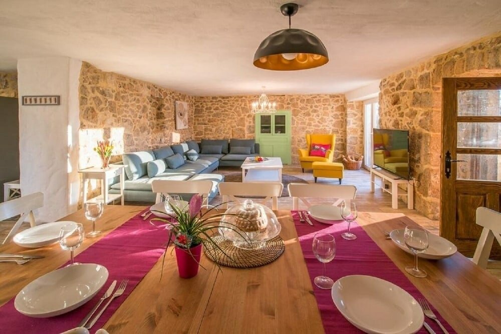 Фото Frank - With Pool - H