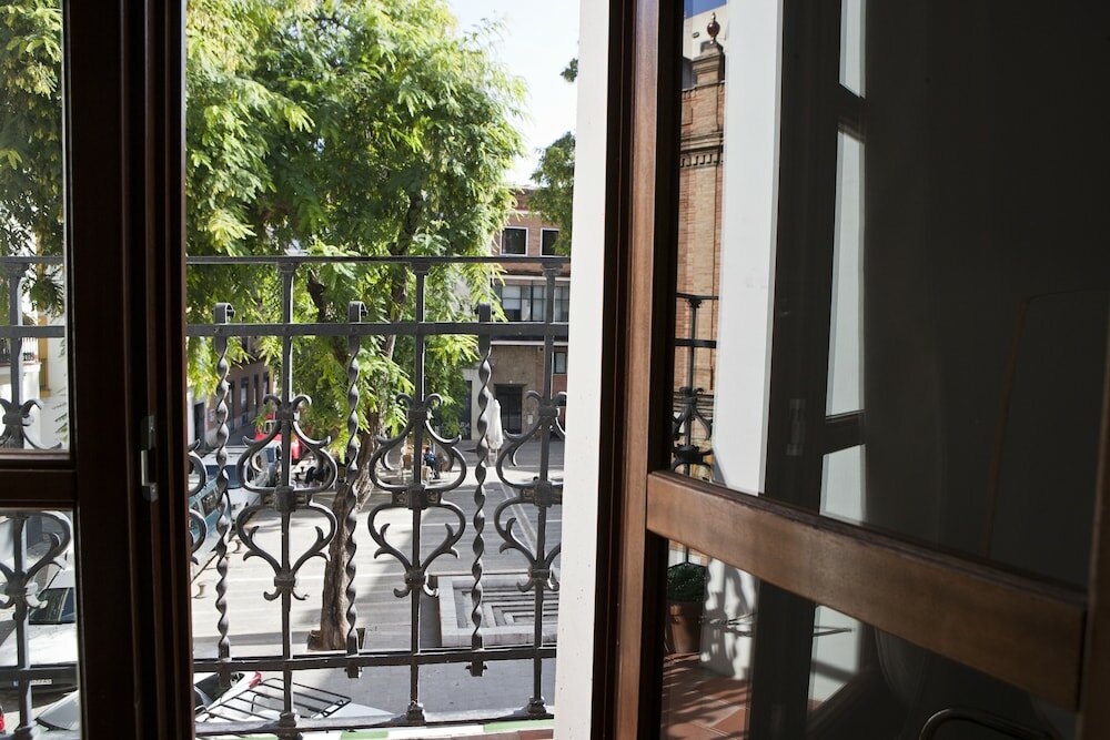 Фото Wish-Suite Juderia de Sevilla Apartment