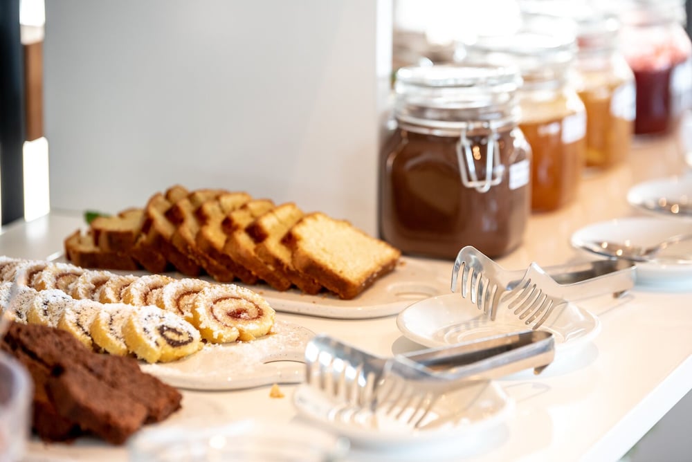 Фото Mythic Summer Hotel