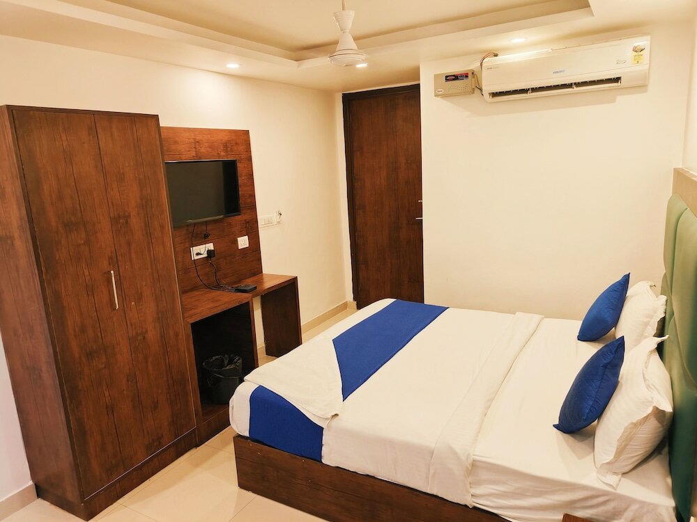 Фото Hotel Ambience Delhi Airport