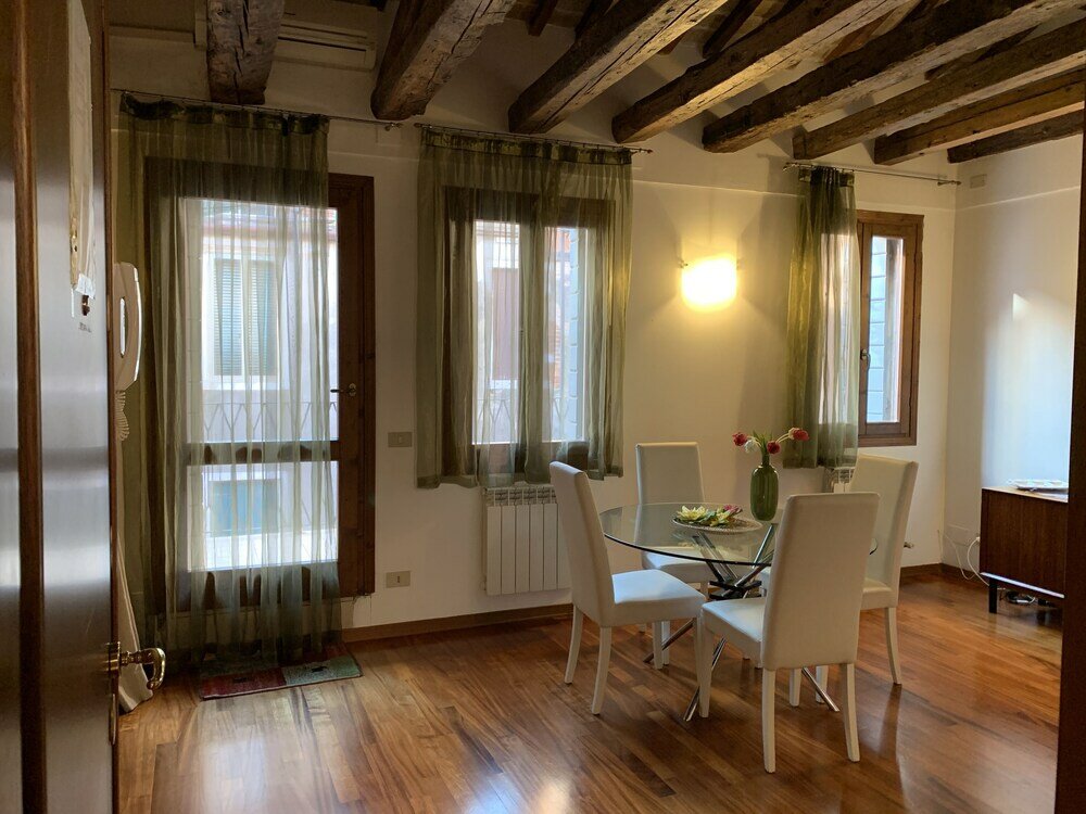 Фото Grimaldi Apartments - Ca Orlina