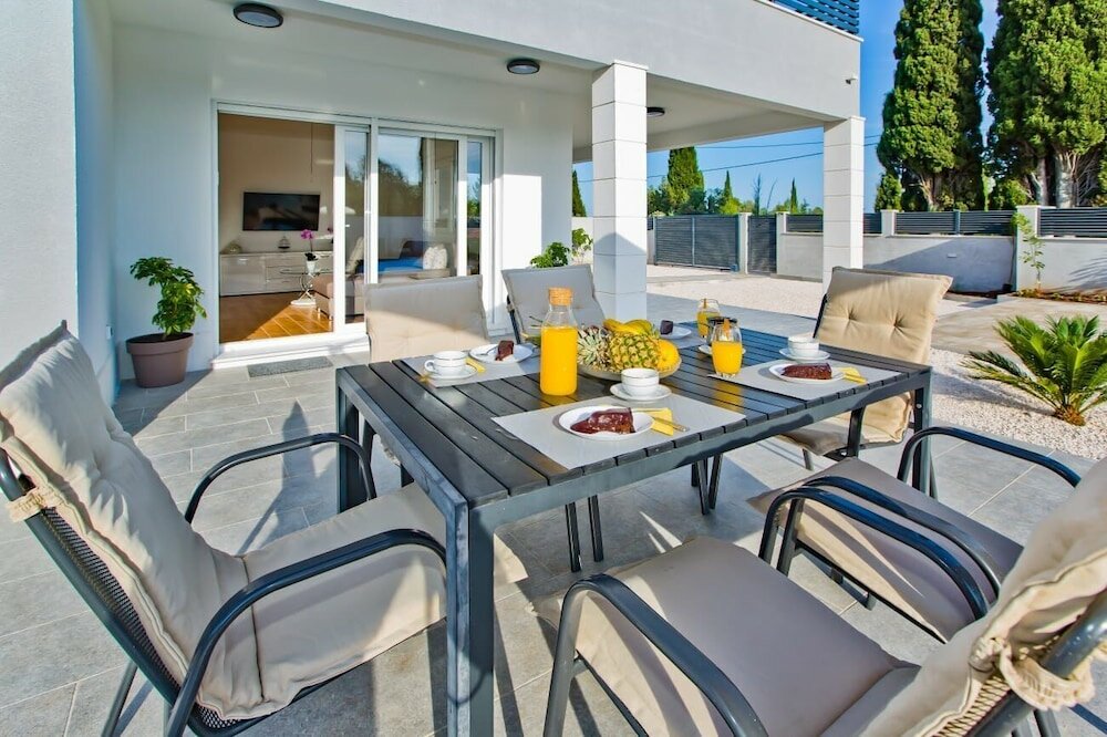 Фото Villa Blazen