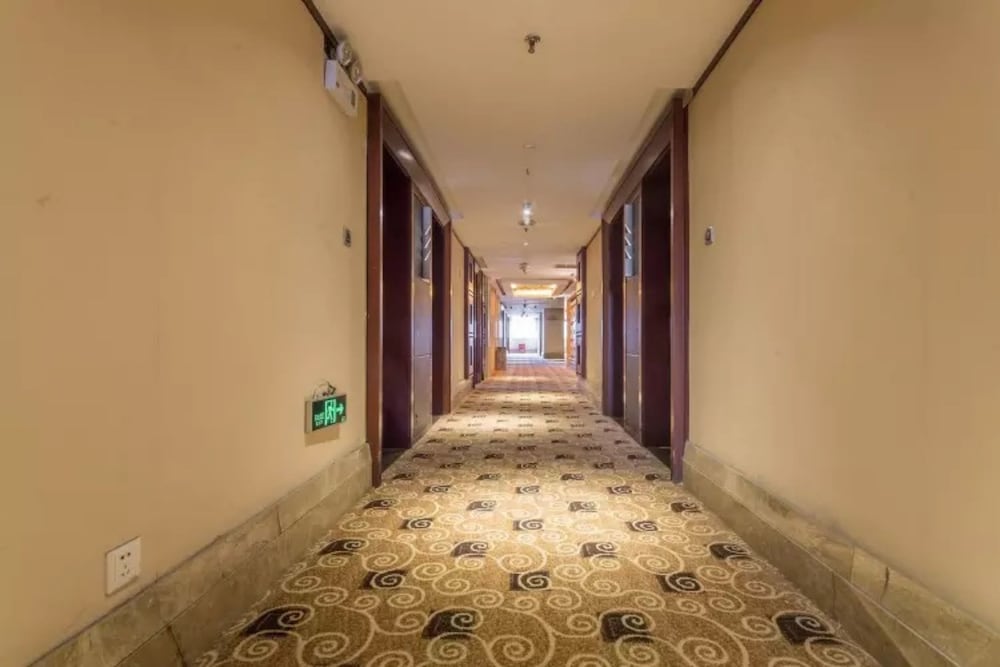 Фото Zhuzhou Jinjin Haiyue Hotel