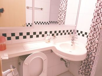 Фото Justin House