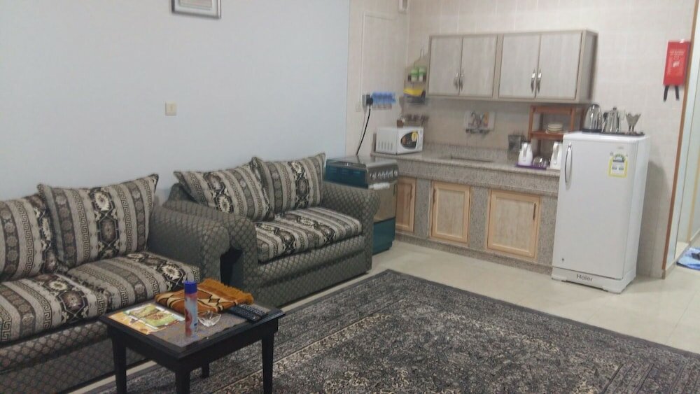 Фото Al Eairy Furnished Apartments Al Ahsa 5