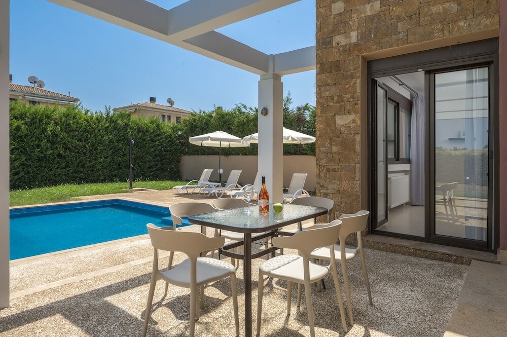 Фото Orange Tree Villas