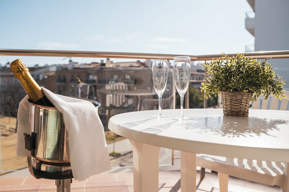 Фото Beatrix 2000 - Caliu apartments