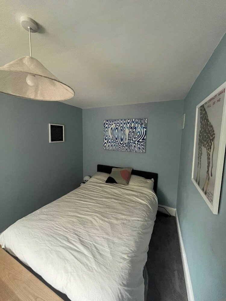 Фото Characterful 1bd Flat w Private Gym - Brockley