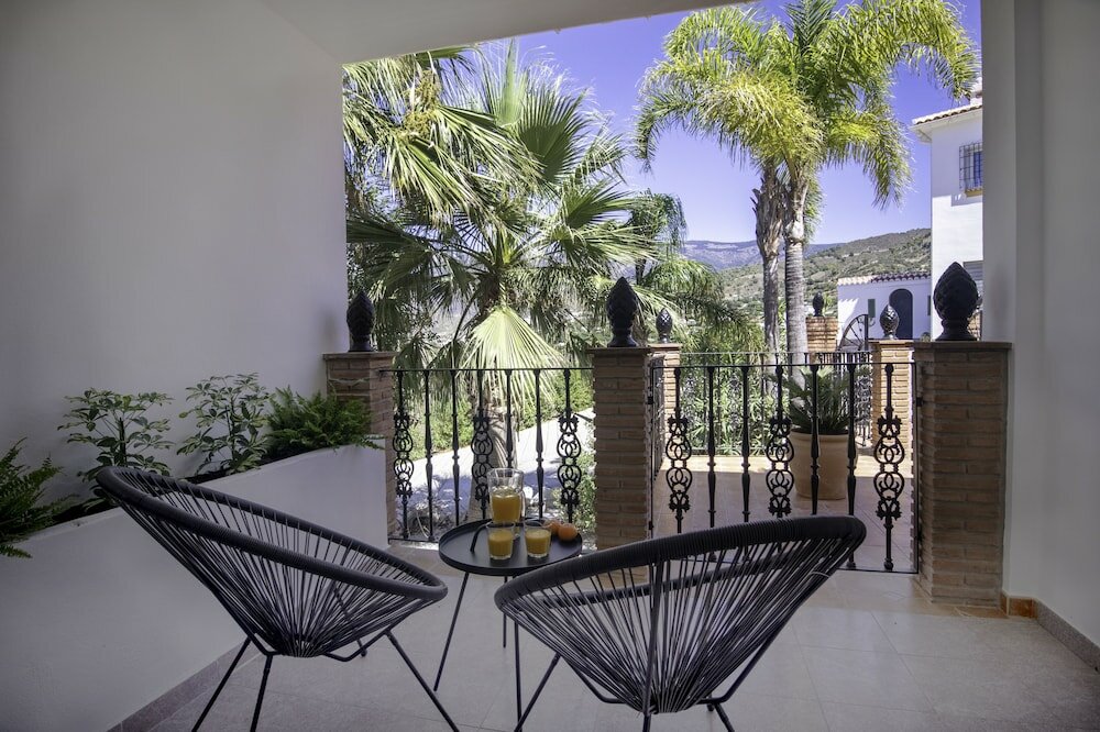 Фото Malaga Hills Double Comfort Boutique & Wellness Hotel -Adults Only